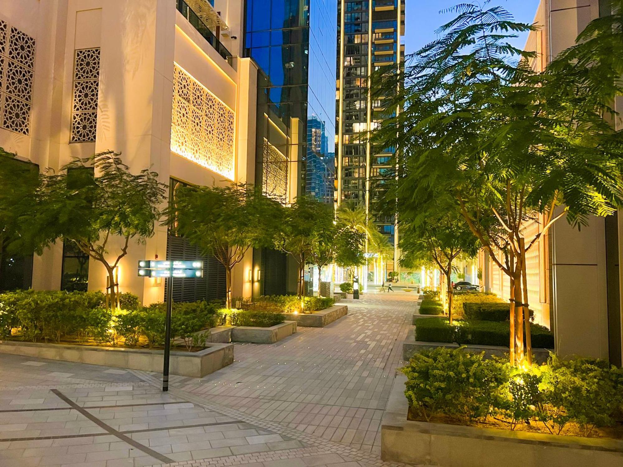 Downtown Luxury - Stunning Burj Khalifa & Sea View - 5 Minutes Walk To Dubai Mall Экстерьер фото
