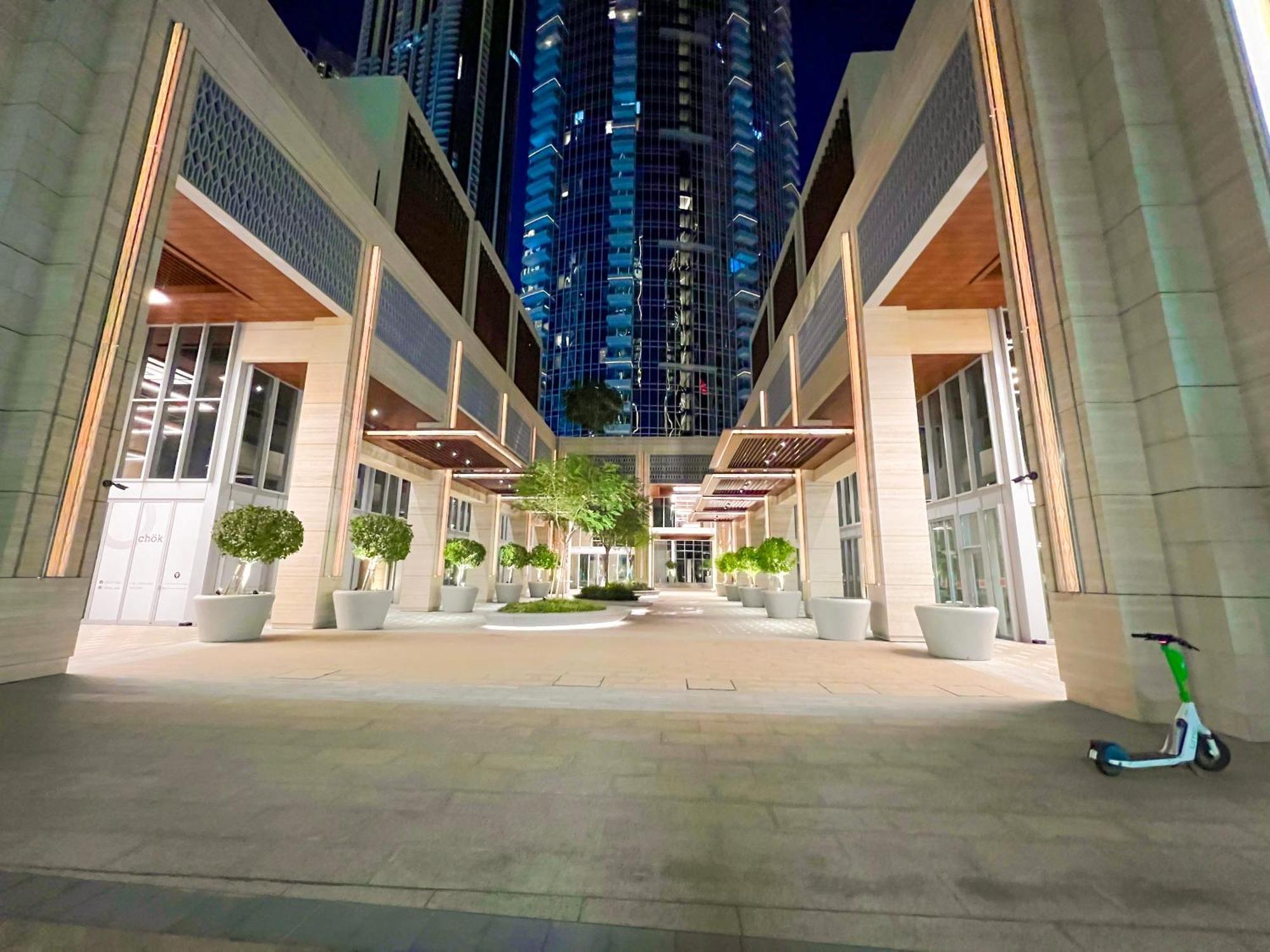 Downtown Luxury - Stunning Burj Khalifa & Sea View - 5 Minutes Walk To Dubai Mall Экстерьер фото