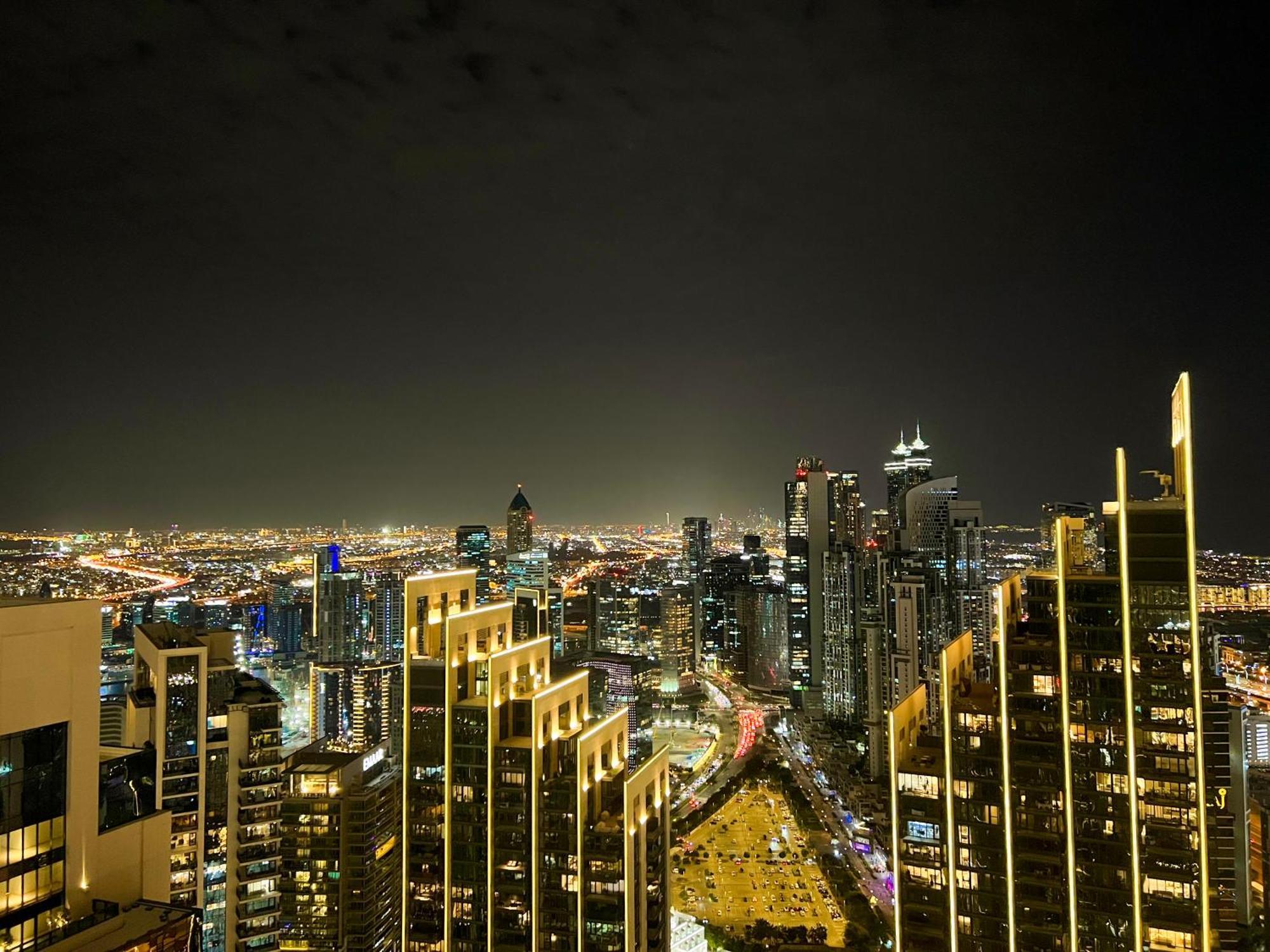Downtown Luxury - Stunning Burj Khalifa & Sea View - 5 Minutes Walk To Dubai Mall Экстерьер фото
