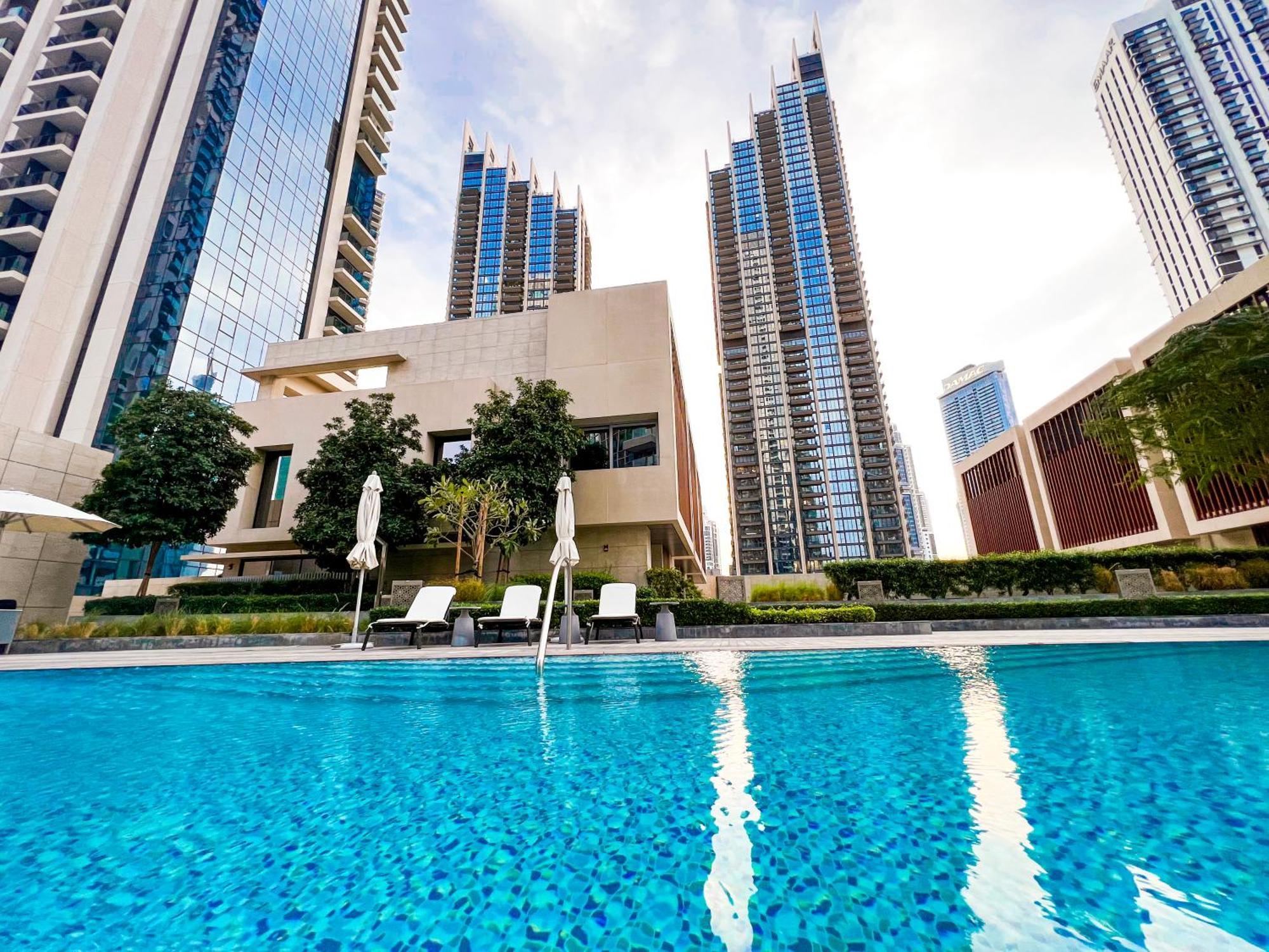 Downtown Luxury - Stunning Burj Khalifa & Sea View - 5 Minutes Walk To Dubai Mall Экстерьер фото