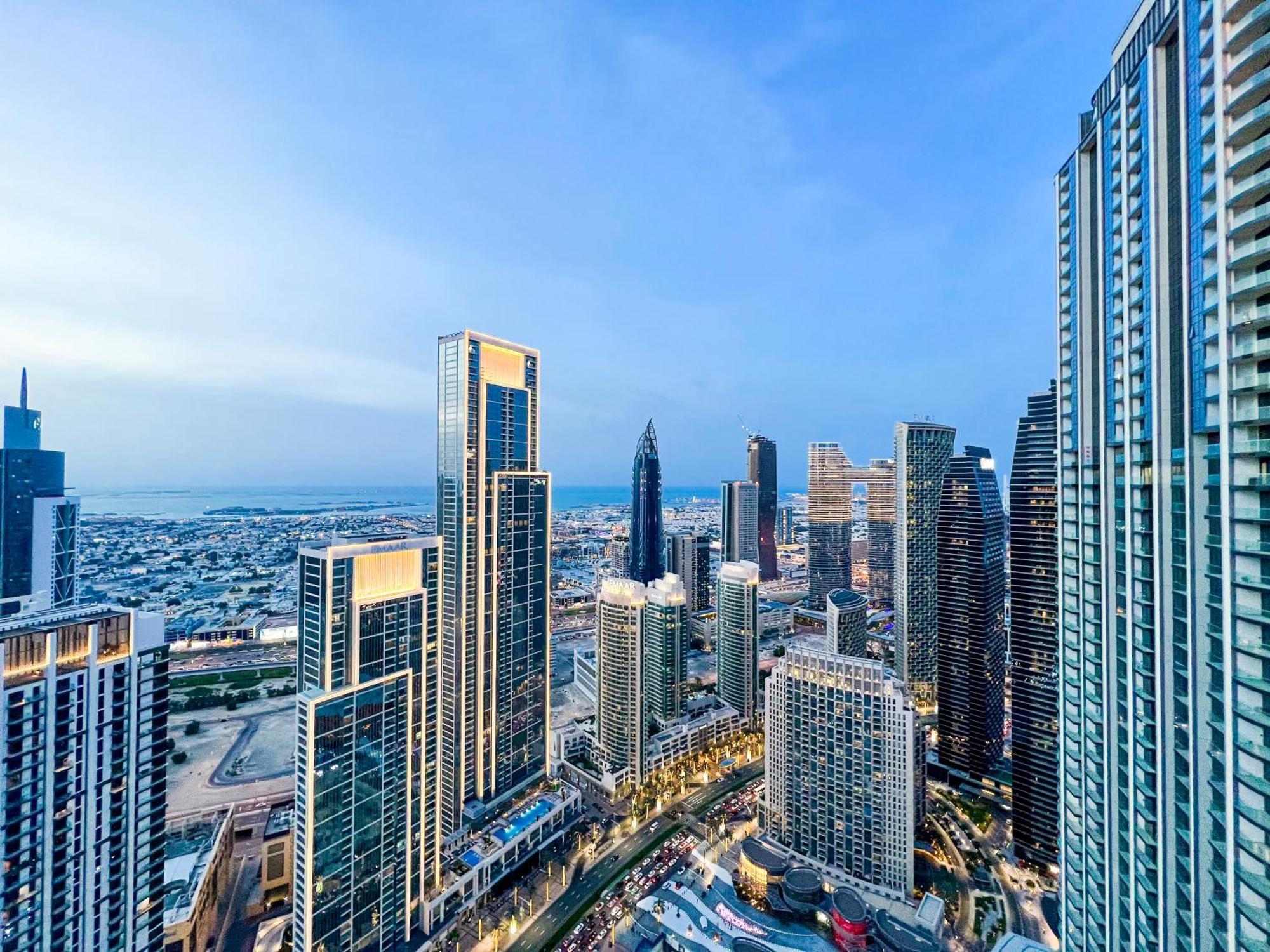 Downtown Luxury - Stunning Burj Khalifa & Sea View - 5 Minutes Walk To Dubai Mall Экстерьер фото