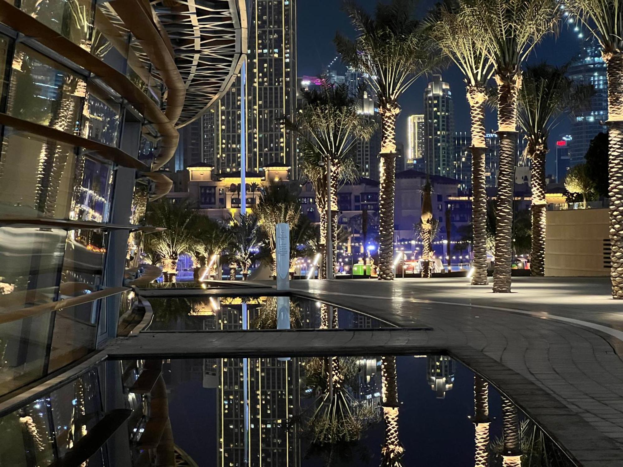 Downtown Luxury - Stunning Burj Khalifa & Sea View - 5 Minutes Walk To Dubai Mall Экстерьер фото
